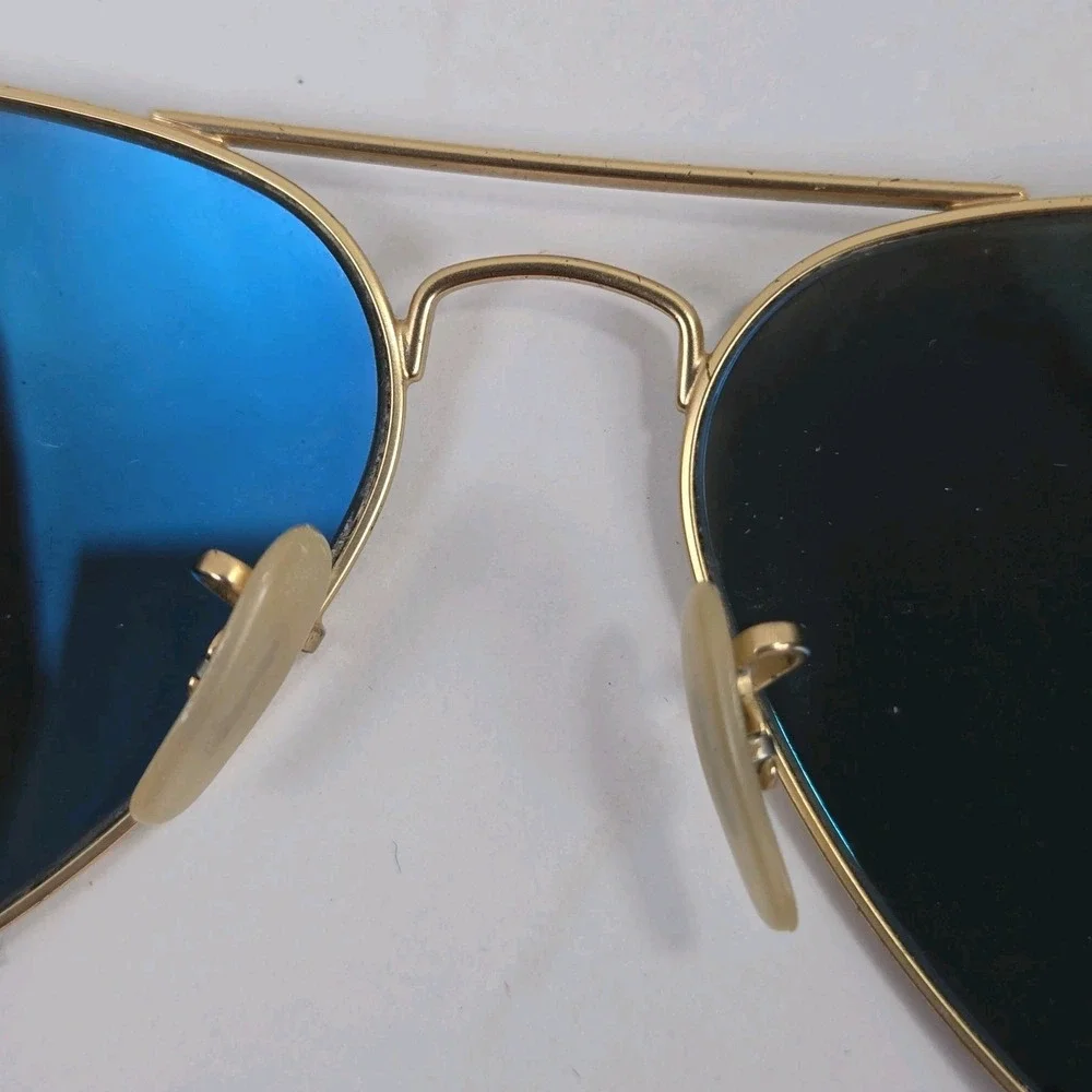Ray-Ban Aviator RB3025 Blue Flash Polarized Lens w Gold Frame 58 mm Case & Cloth